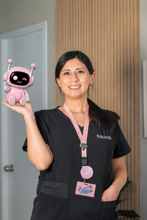 Equipo de Skin+ Angol con Alma, su agente de IA